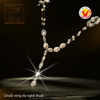 Chuỗi vòng đá nghệ thuật 