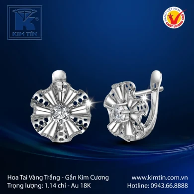 Hoa tai kim cương vàng trắng 18K