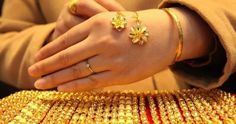 Bản tin thị trường vàng sáng 25/7/2025: Giá vàng SJC tuột mốc 122 triệu