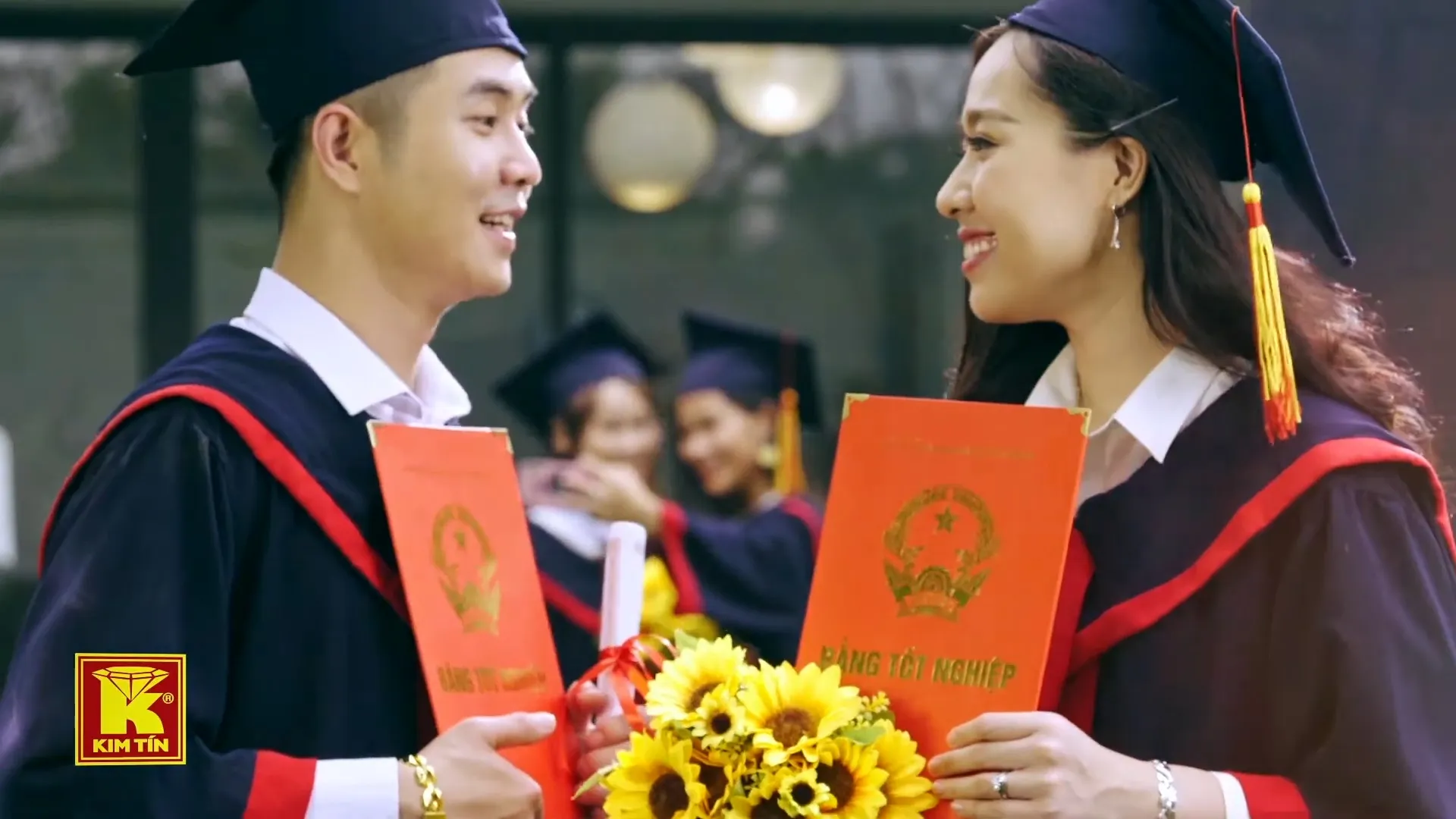  	KIM TÍN - TVC - THƯƠNG HIỆU ĐỒNG HÀNH CHO TÔI SỨC MẠNH !