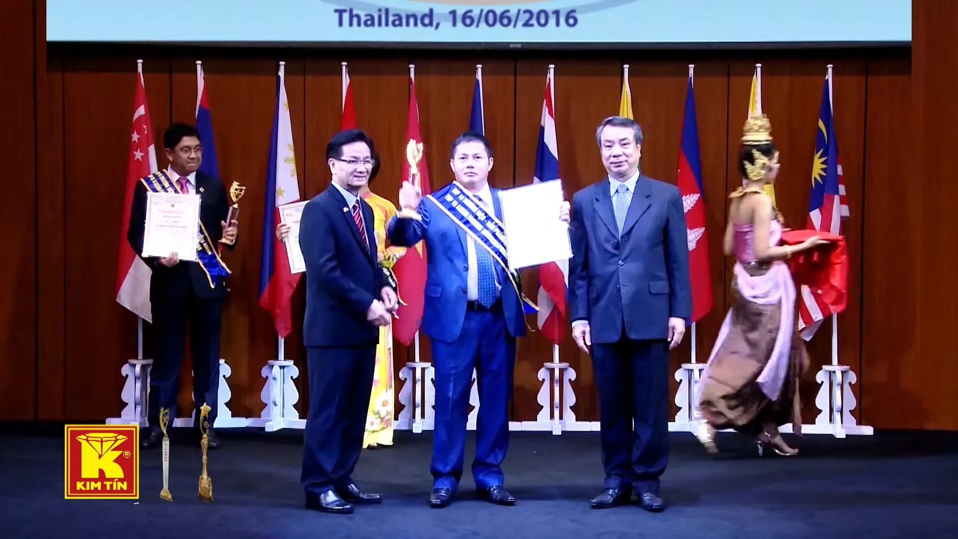 KIM TÍN - CÚP VÀNG QUỐC TẾ: THƯƠNG HIỆU NỔI TIẾNG QUỐC TẾ - SẢN PHẨM VÀ DỊCH VỤ NỔI TIẾNG QUỐC TẾ TẠI THÁI LAN !