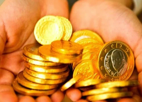 Nhìn lại thị trường vàng trong nước và thế giới hai tháng qua
